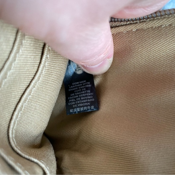 Fossil wristlet card holder - Picture 6 of 8